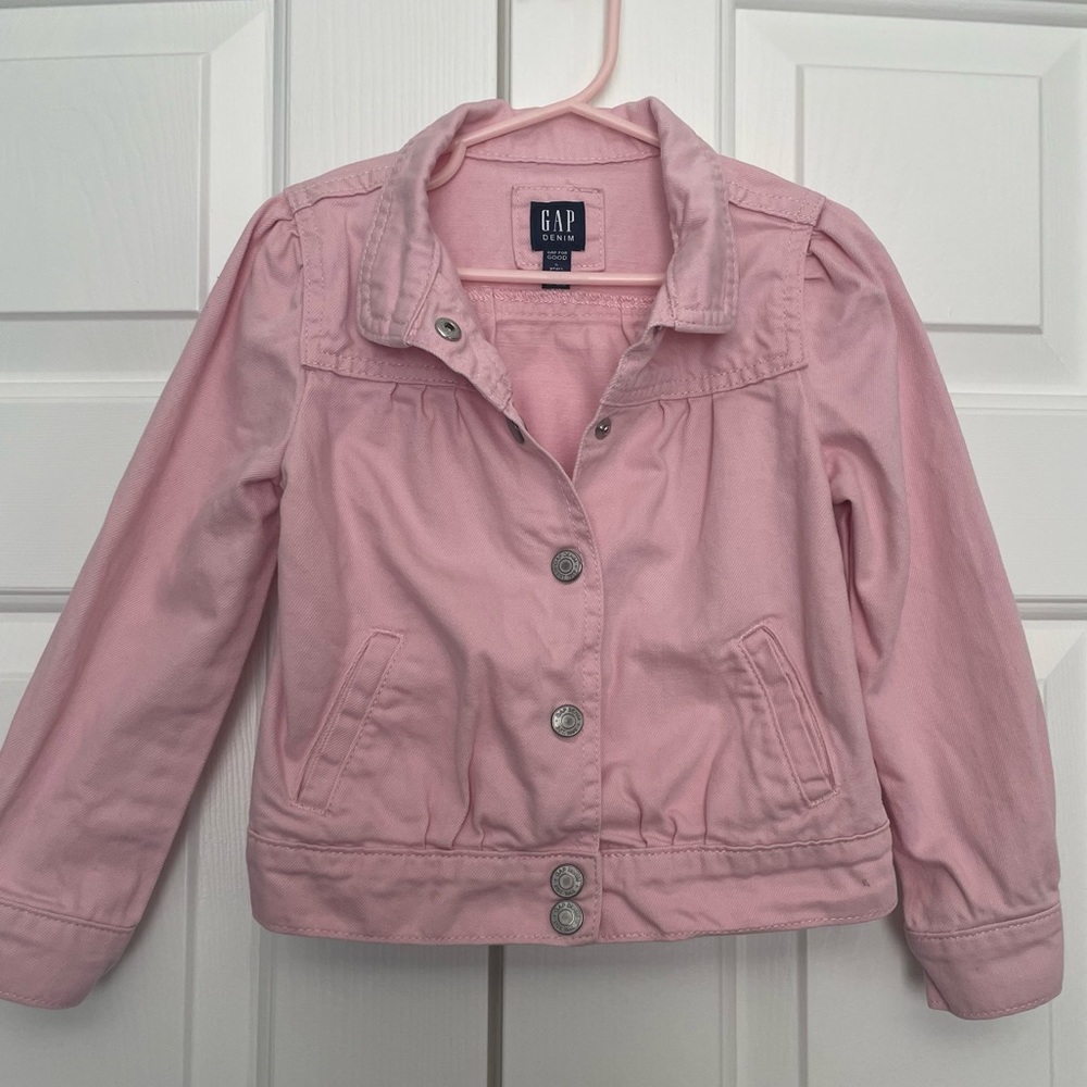 Gap toddler 5t toddler pink denim jacket